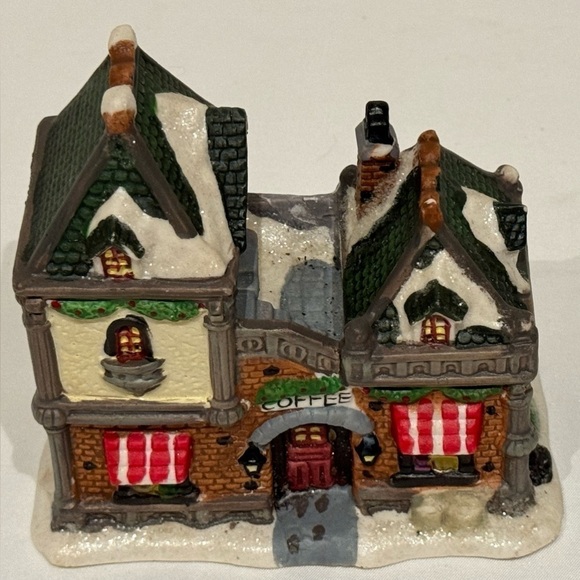 Windham Heights 2005 Coffee Shop Christmas Village Miniature Building Light Up - Picture 2 of 11